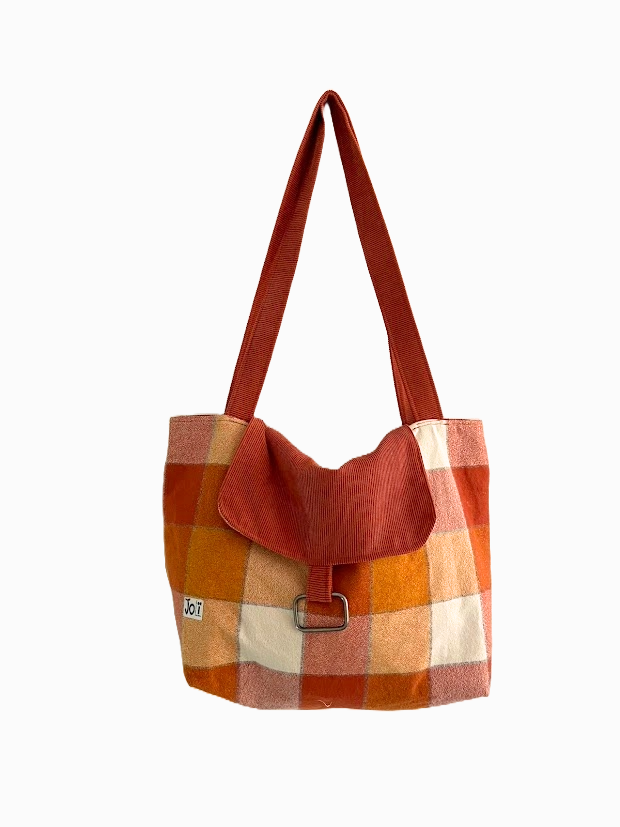 Sac d'automne carotter rouge, jaune et blanc