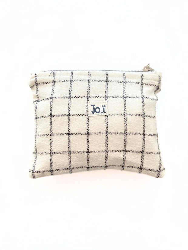 Petite pochette au tons de gris