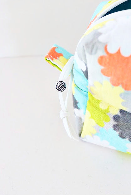 Pochette pour produit personnelle dans le sac à main, ou pour voyage