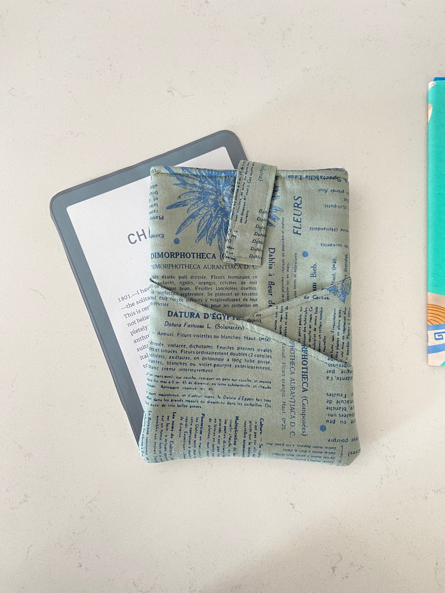 Pochette protectrice pour lisseuse \ kindle \ cute design avec pochette sur le devant et rembourrée