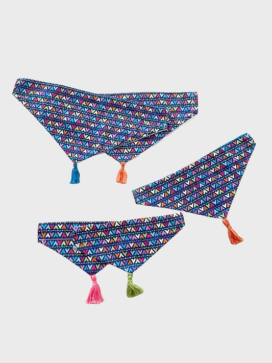 Bandana pour animaux coloré géométrique avec pompon