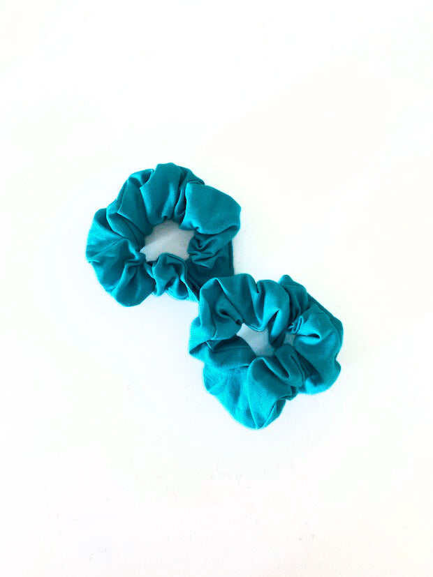 Scrunchie vert feuille et bleu turquoise vif
