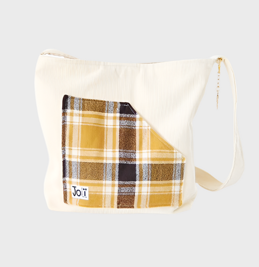 Sac en bandoulière beige, poche carotter jaune