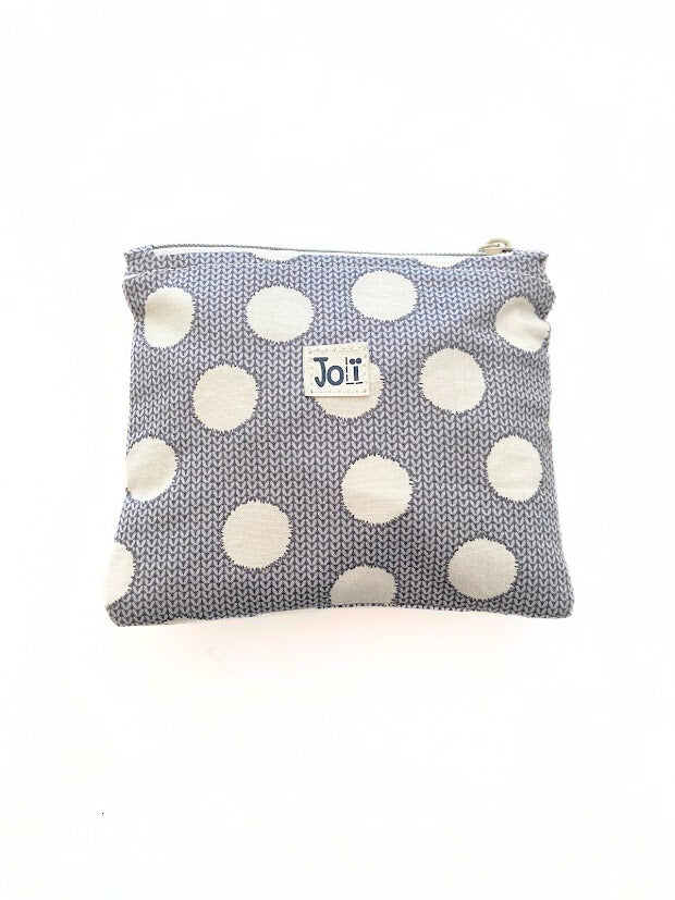 Petite pochette au tons de gris