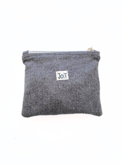 Petite pochette au tons de gris