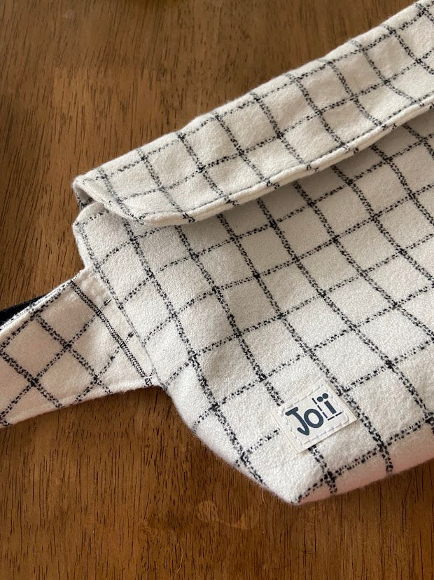 Sac banane rectangle carotter blanc et noir et gris